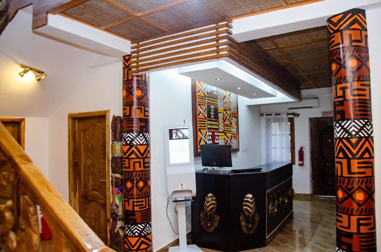Ike'S Cultural Village คูมาซี ภายนอก รูปภาพ